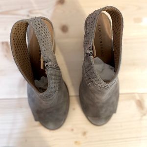 Lucky zip sling back peep toe bootie. Size 8.5